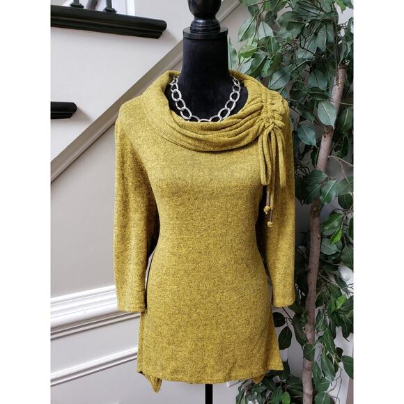 Coco Bianco Sweater Women's XL Yellow Knit Cowl Neck Asymmetrical Slit Hem - Picture 2 of 12